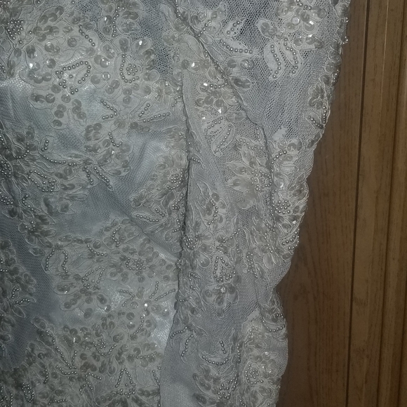 Vintage 80s/90s Wedding Dress with Bussel Train - Picture 6 of 16
